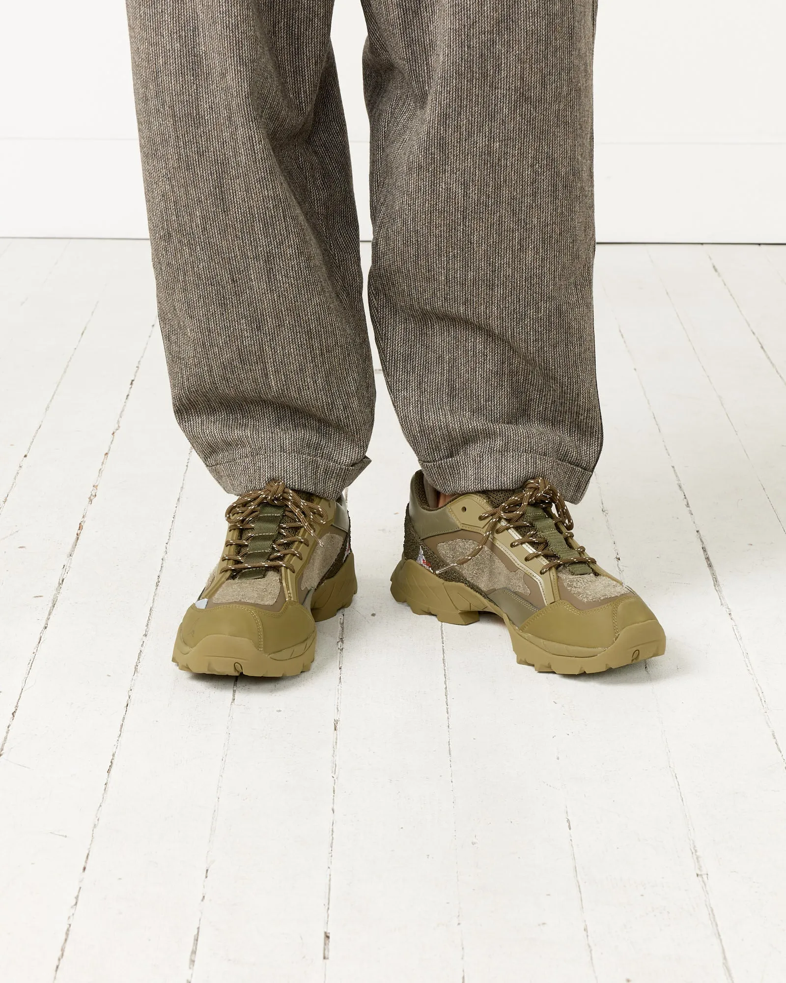 Lhakpa Sneaker