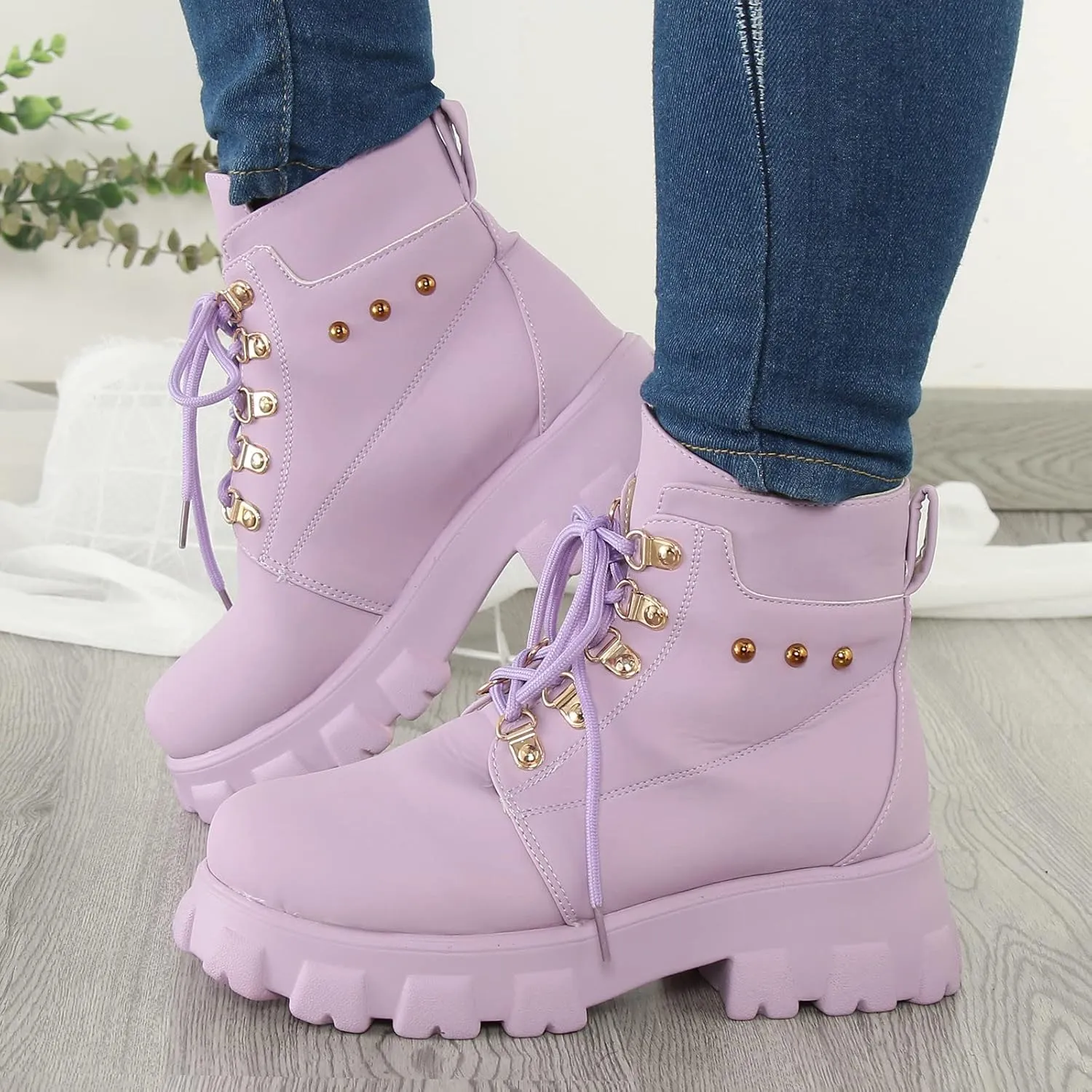 Womens Boots Fashion Casual Solid Color Lace Up Round Toe Boots for Women Lug Sole Non Slip Cozy Ankle Boots